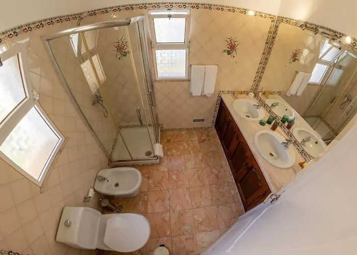 Vilamoura With Private Pool Vila